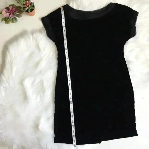 NWT Banana Republic Velvet Short Sleeve Dress - Picture 5 of 7